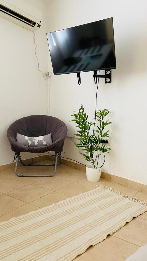Edison Apartment